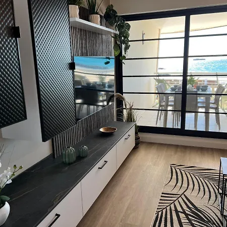 Apartment En Front De Mer, Magnifique 6 Pers. *