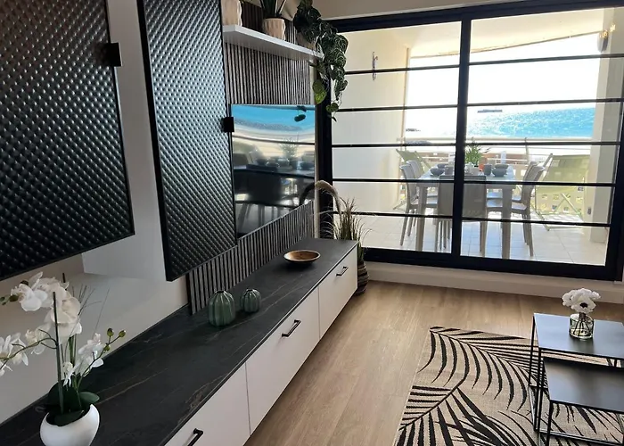 Apartment En Front De Mer, Magnifique 6 Pers. *